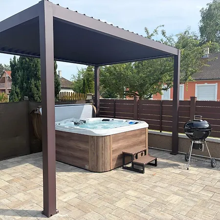Hébergement de vacances Ady80 *